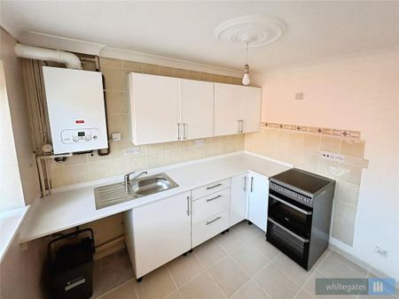 3 bedroom semi-detached house to rent - Photo 4