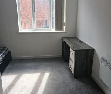 3 bedroom flat share to rent - Photo 2