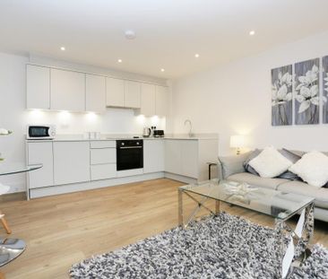 1 bedroom flat to rent - Photo 2