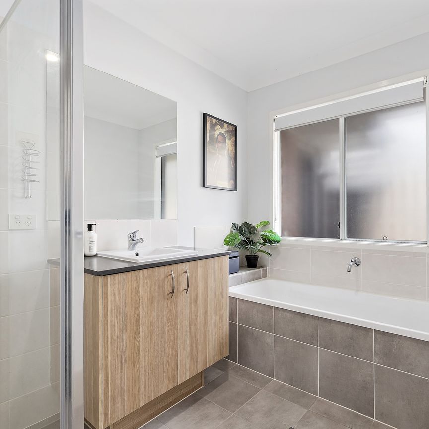 4 Kains Avenue, Brassall QLD 4305 - House For Rent | Domain - Photo 1