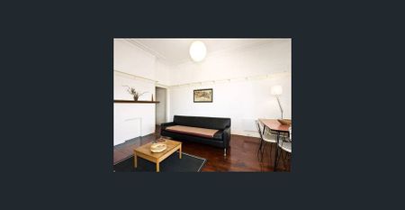 Modern Richmond Apartment Offering Style and City Convenience - Photo 2