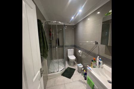 2 Bed Flat, West Street, BN1 - Photo 4