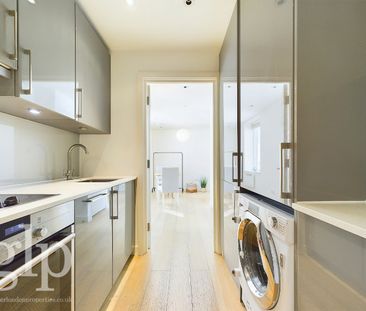 Studio, Marshall Street, Soho, W1F - Photo 6