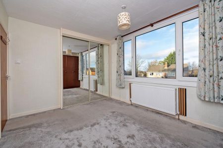 3 bedroom semi-detached house to rent - Photo 4