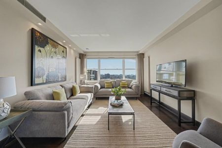 3 bedroom penthouse to rent - Photo 2