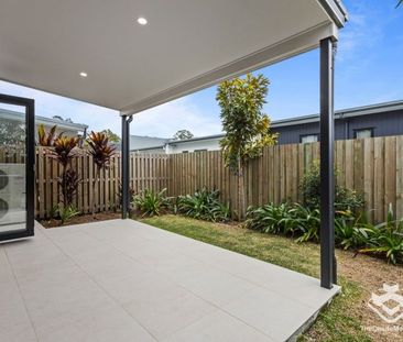 Spacious 4-Bedroom Townhome with Quality Finishes - Photo 5