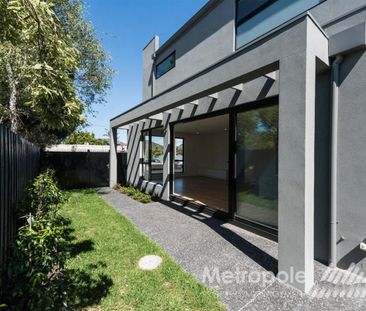 1A Plymouth Street, BENTLEIGH EAST, VIC - Photo 2