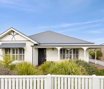 26 Bayfield Court, Newcomb - Photo 1