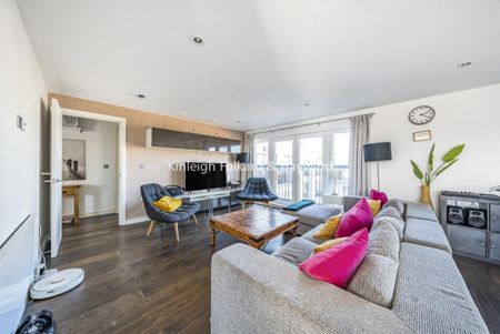 2 bedroom flat to rent - Photo 2