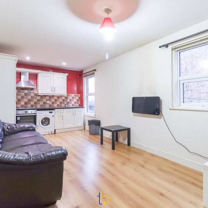 1 bedroom flat to rent - Photo 1