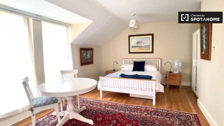 Chic studio apartment for rent in Killiney, Dublin - Photo 4