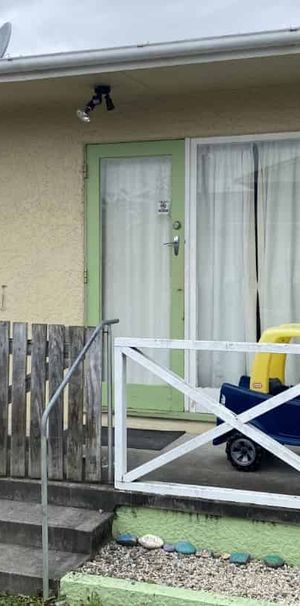 Easy care unit - Photo 1