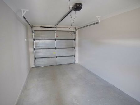 Low maintenance home in Pimpama - what more could you want?! - Photo 2
