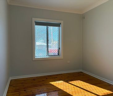 Comfortable Family Home in Elizabeth East - Photo 4