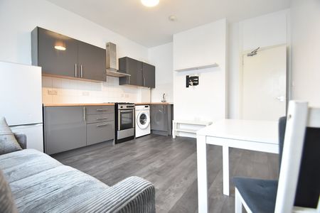 1 bedroom apartment to rent - Photo 4