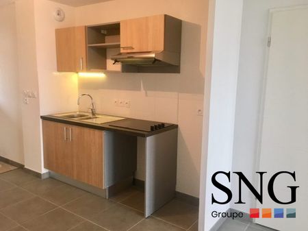 T3 AVEC TERRASSE ET PARKING - Photo 3