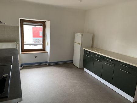 Location Appartement 3 pièces 70m² SARREGUEMINES 57200 - Photo 5