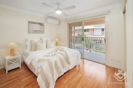 Comfortable townhouse in a quiet Carindale location - Photo 3