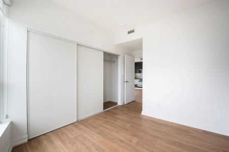For Lease - 115 McMahon Drive Unit# 1805, Toronto, Ontario - Photo 2