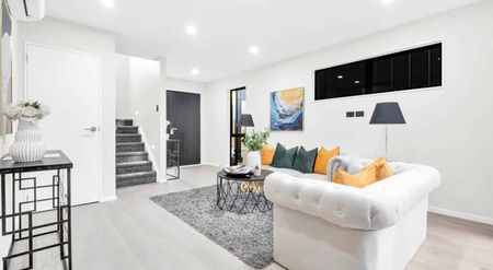 Brand -New 3-Bedroom Home in Papatoetoe – Modern Family Living - Photo 2