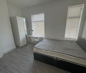 3 bedroom property to rent - Photo 2