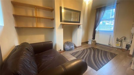 Kyffin Square, Bangor, Gwynedd, LL57 - Photo 2