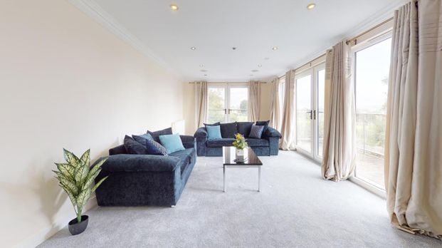 Emily Gardens, Plymouth - Photo 1