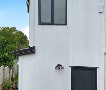 Practical and Easy Living - Photo 5