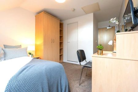 3 bedroom apartment to rent - Photo 5