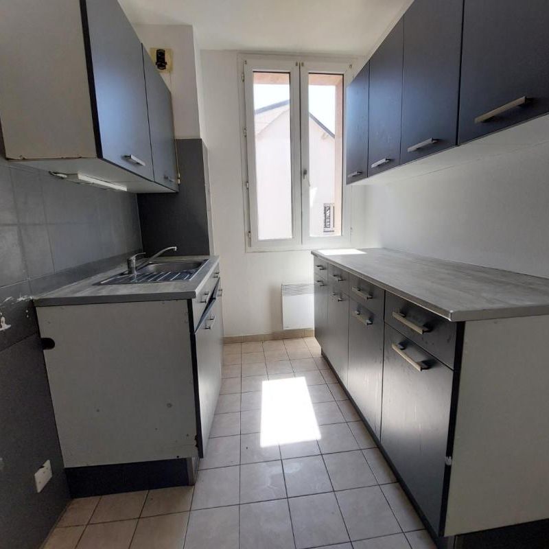 Location Appartement 2 pièces 45m² ELBEUF 76500 - Photo 1