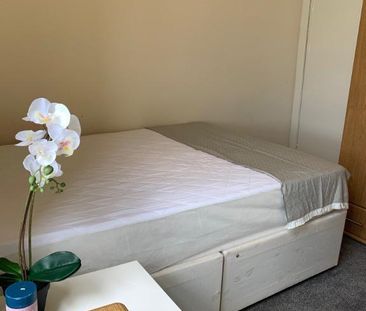 2 bedroom parking to rent - Photo 6