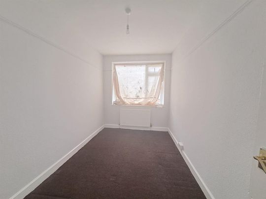 2 Bed Flat, Lyham Road, SW2 - Photo 1