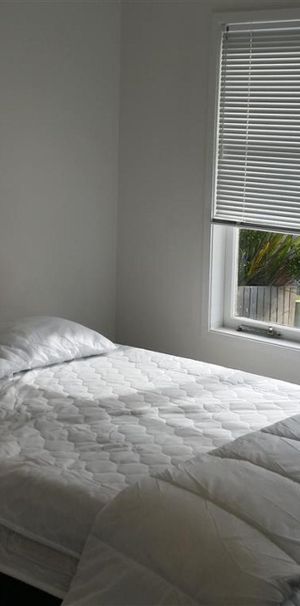 Fully Furnished Studio - Photo 1