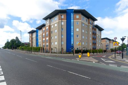 2 bedroom flat to rent - Photo 2