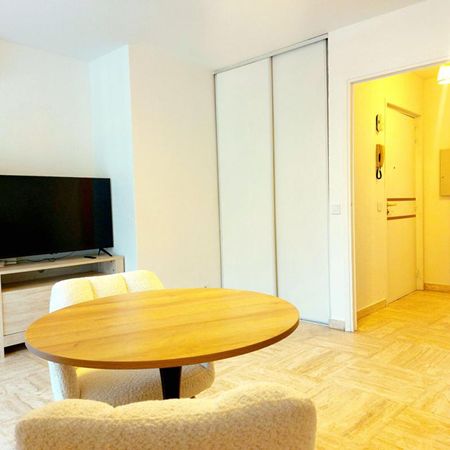Location Appartement 1 pièce Meublé 26m² MANDELIEU LA NAPOULE 06210 - Photo 3
