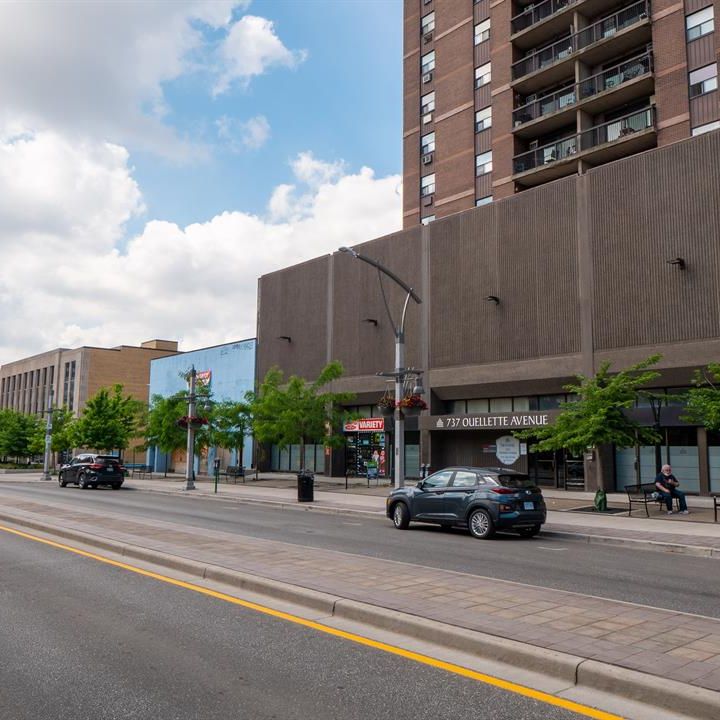 Ouellette Tower Apartments - Photo 1