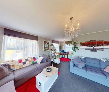Feilding - 3 bedrooms - Photo 1