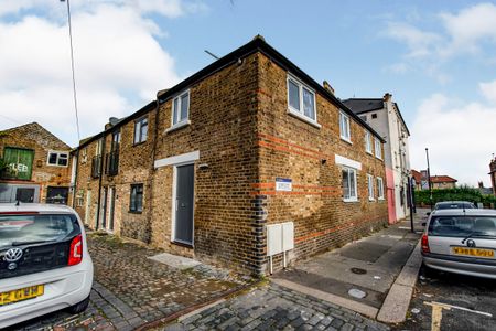 2 bedroom apartment to rent Theodore Road, London, SE13 - Photo 5