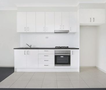 Low Maintenance Lifestyle! - Photo 3