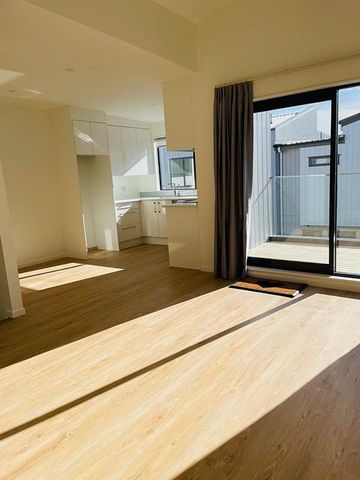 Brand new, 2 bedroom, 2 bathroom & 2 living room - Photo 5