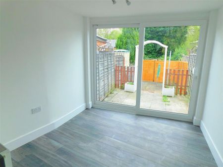 1 bedroom terraced house to rent - Photo 5