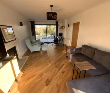 Links Drive, Solihull - Photo 2