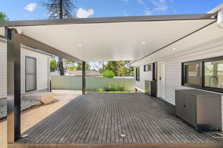 Like Brand New - Fully Renovated - Photo 3