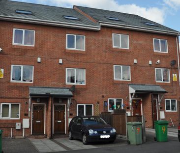 1 bedroom in a house share to rent - Photo 5