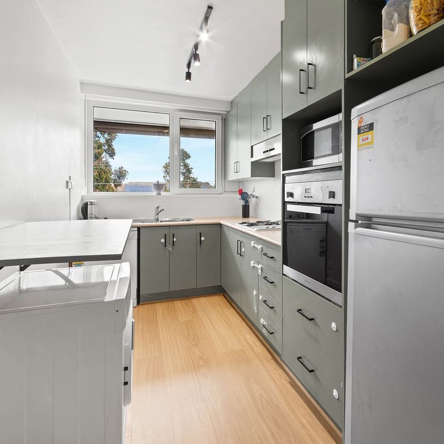 8/209 Maribyrnong Road, Ascot Vale VIC 3032 - Photo 1