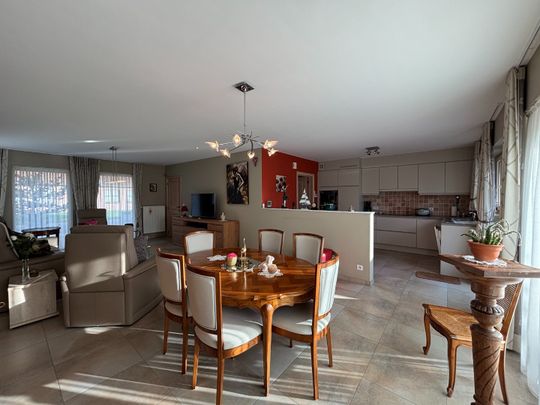 Halfopen woning voor € 925 - Photo 1