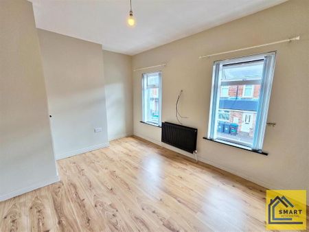 42 Hillfoot Street, Belfast, BT4 1PR - Photo 3