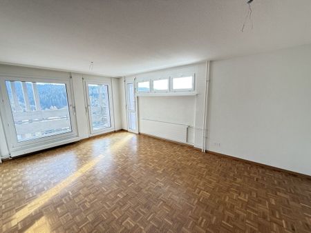 Stunning view - 3 months of net rent offered - Photo 3