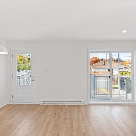 4 1/2 - CONDO NEUF ** Animaux permis 25 lbs et moins ** - Photo 3