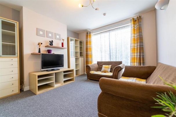 5 bedroom house to rent - Photo 1